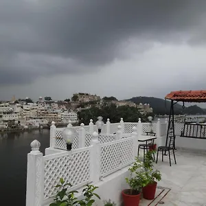 hotel-thamla-haveli.udaipurhotels.org/